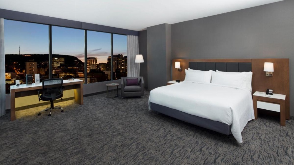 Room image 4